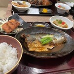 ごはんや金沢 - 定食界のキング