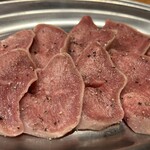 秩父焼肉ホルモンまる助 - 豚タン