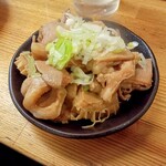 もつ焼き いとや - 牛もつ煮込み