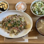 手作りスイーツ＆ランチ ユリノキ舎 - 料理写真:週替わりランチ　麻婆白菜丼