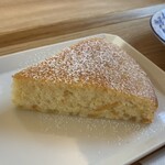 手作りスイーツ＆ランチ ユリノキ舎 - 手作りマーマレードとジンジャーのケーキ