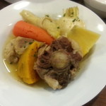ビストロ バキュース - ２０１４・１・１９　和牛テールのポトフ取り分け