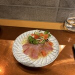 オーヨドアベニュー - 長崎産 ハマチのカルパッチョ～柚子胡椒ドレッシング～
            880円