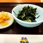 Tendon Tenya - 広島菜と漬物