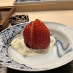 鮨 さえ喜 - 苺とマスカルポーネ