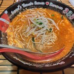 元祖トマトラーメンと元祖豆乳ラーメンと元祖トマトもつ鍋 三味 - 