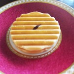 鼓月 - 料理写真:「プレミアム千寿せんべい」