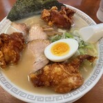 らーめん南山 - 唐揚げラーメン