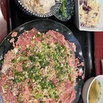 タン・シャリ・焼肉 たんたたん - 