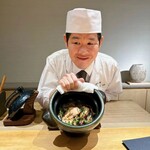 御料理 ふじ田 - サクラマス＆揚げ九条ネギの土鍋ご飯