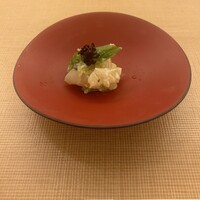 丸の内一丁目 しち十二候 - 先付（帆立と春の野菜を味噌ベースの調味料で和えてあった）