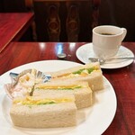 カフェ・ド・ジャポネ - サンドイッチとコーヒー（650円）
