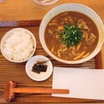Udon Ya Tsunagu - カレーうどん(白ご飯付き)