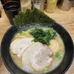 横浜家系ラーメン 銀家 - 