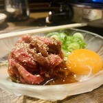 しじみ 炊き肉 くにき - ② 霜降りタンユッケ