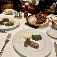 ウルフギャング・ステーキハウス シグニチャー - 