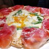 Italian Kitchen VANSAN - アスパラガスと半熟卵のピッツァ