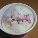 サーティワンアイスクリーム - ベリーベリーストロベリー