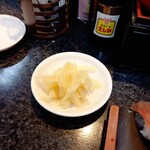 Heiroku Sushi - ガリは小皿で提供