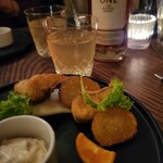 TOKYO Whisky Library - ③ここにきてイギリス伝統料理、フィッシュ&チップス インカのめざめを一年熟成させ、 さつまいものような甘さがある