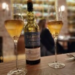 TOKYO Whisky Library - ②シェリー酒を使い、 レブヒートというカクテル。 通常は トニックウォーター だが今回はエルダーフラワーのフレバートニックで割って、仕上げにこちらを注入