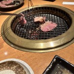 ホルモン焼肉 富や - 