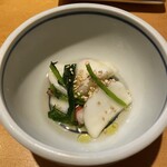 Sakanaya Ajisen - お通し(カブの酢の物)