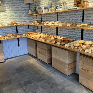 Pacific BAKERY_2