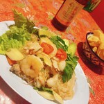 春雨サラダの　♪ヤムウンセン♪