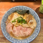 麺や而今 - ピリ辛チャーシュー白湯（１４００円）