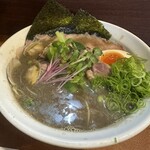 メヂカそば 吟魚 - 特中華濃い煮干の本日の煮干し黒炊き1300円