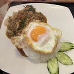 39 THAI RESTAURANT - ガパオライス大盛り