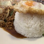 39 THAI RESTAURANT - ガパオライス大盛り