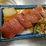 Sumibiyakiniku Shibaura Horumon - レバ刺し