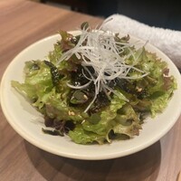 焼肉うしごろ 銀座店 - 韓国のりサラダ
