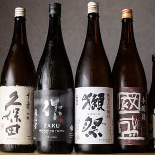 生ビールやハイボール、厳選した日本酒などドリンクも充実