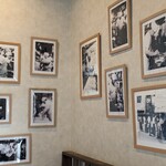 らーめん つけめん 大黒屋KAI - 2007年まで東池袋大勝軒の店主を務めていた山岸一雄氏、「つけ麺の生みの親」と呼ばれた同氏の若かりし頃のお写真。