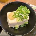 Matsunoya - 「得朝ささみ&コロッケ定食(豚汁変更)」(590円)の冷奴
