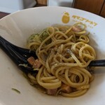 らーめん つけめん 大黒屋KAI - オリジナルの「花胡椒」を振って味変。花椒に黒胡椒を混ぜてるのかな？美味しいですよ。シビレ＆ピリ辛ですね。