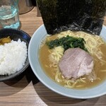 横浜ラーメン 渡来武 - 