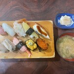 Mawaru Sushi Ponta - Cランチ 1980円