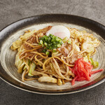 Yakisoba (stir-fried noodles) soft-boiled egg