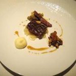 ラール・エ・ラ・マニエール - 処女牛のみに与えられる称号A５ランク和牛　京茄子　セップ茸ロースト じゃがいものエスプーマ