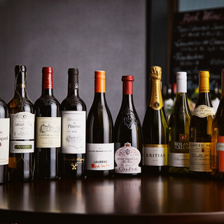 There is also a wide variety of wine. You can enjoy it with your food!