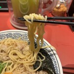 丸源ラーメン - 麺アップ