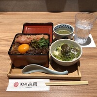 肉の山翔 - 
