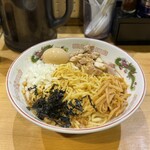 背脂煮干中華そば 和市 - まぜそば味玉入り（大盛無料）¥1000