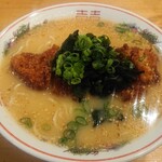 KUMA HACHI - 味噌カツラーメン(*´ω｀*)