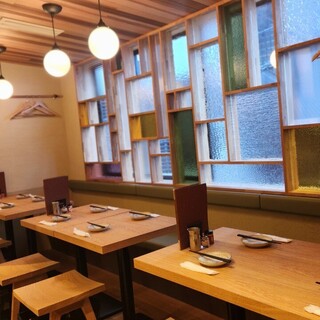 ◎以木材為基調的溫馨舒適店內◎