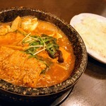 Sen dou - 「ゴロっと豚角煮スープカリー＋ライス」①